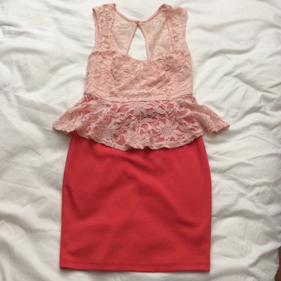 Party dress - Picture 1 of 2